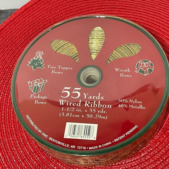 Members Mark Wired Ribbon Gold with Holly 55 yards NWT - Picture 4 of 4